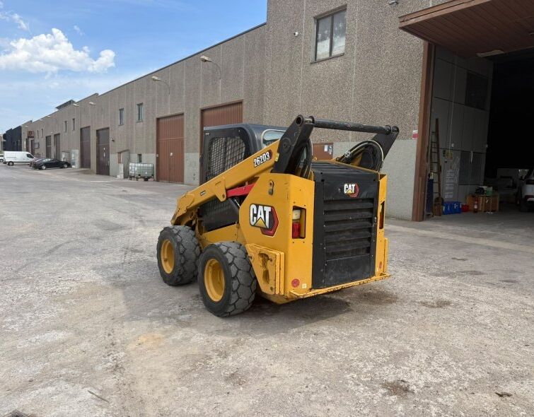 CATERPILLAR  262D3 